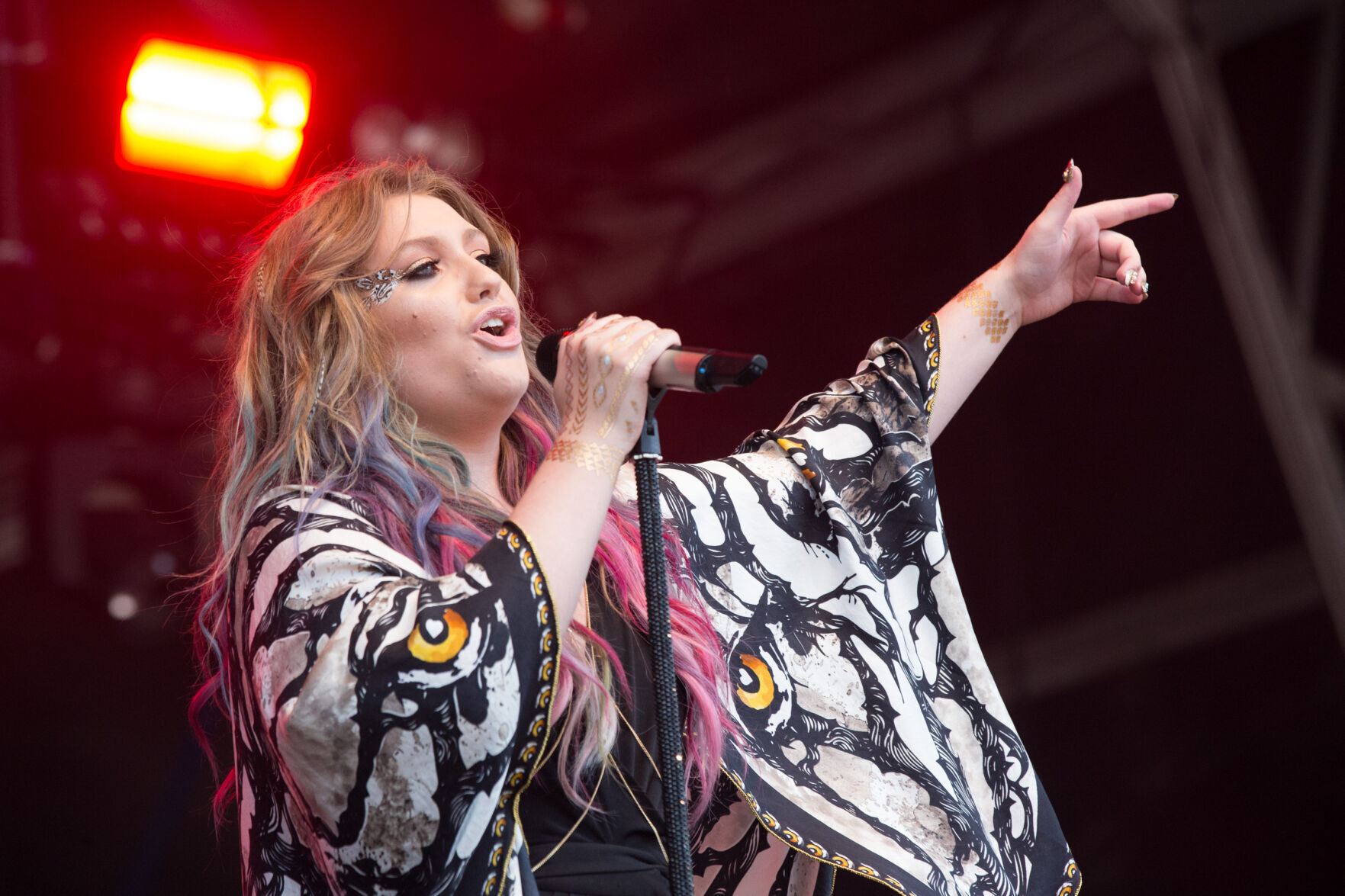 Ella Henderson